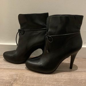Women Banana Republic booties